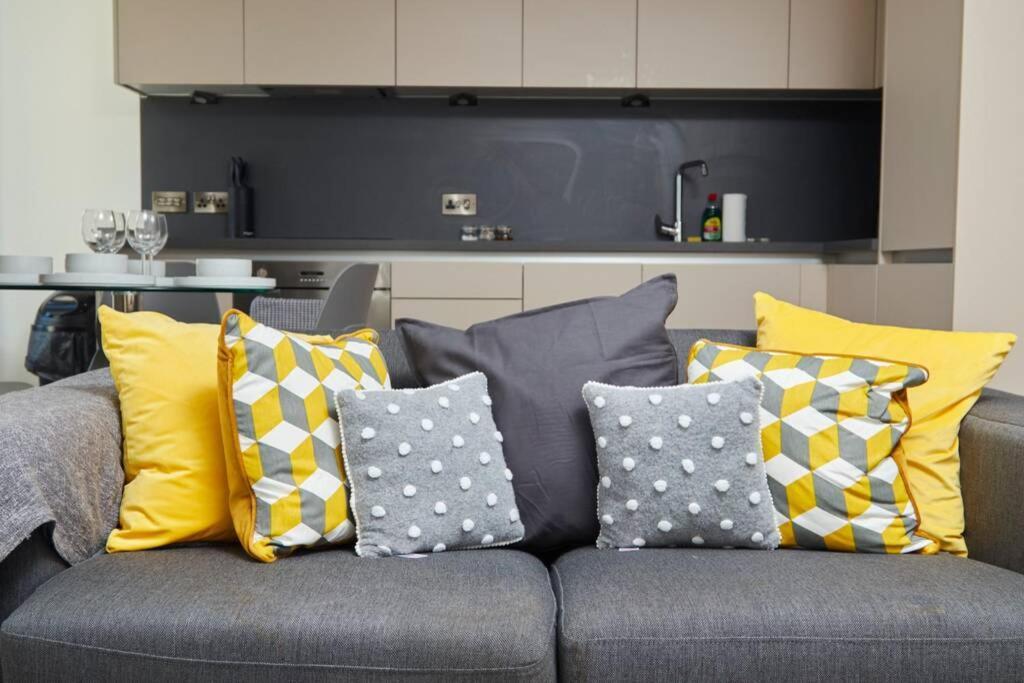 Lovely Apartment - Private Parking - Stadium Views مانشستر المظهر الخارجي الصورة
