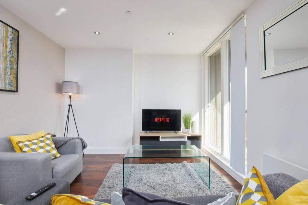 Lovely Apartment - Private Parking - Stadium Views مانشستر المظهر الخارجي الصورة